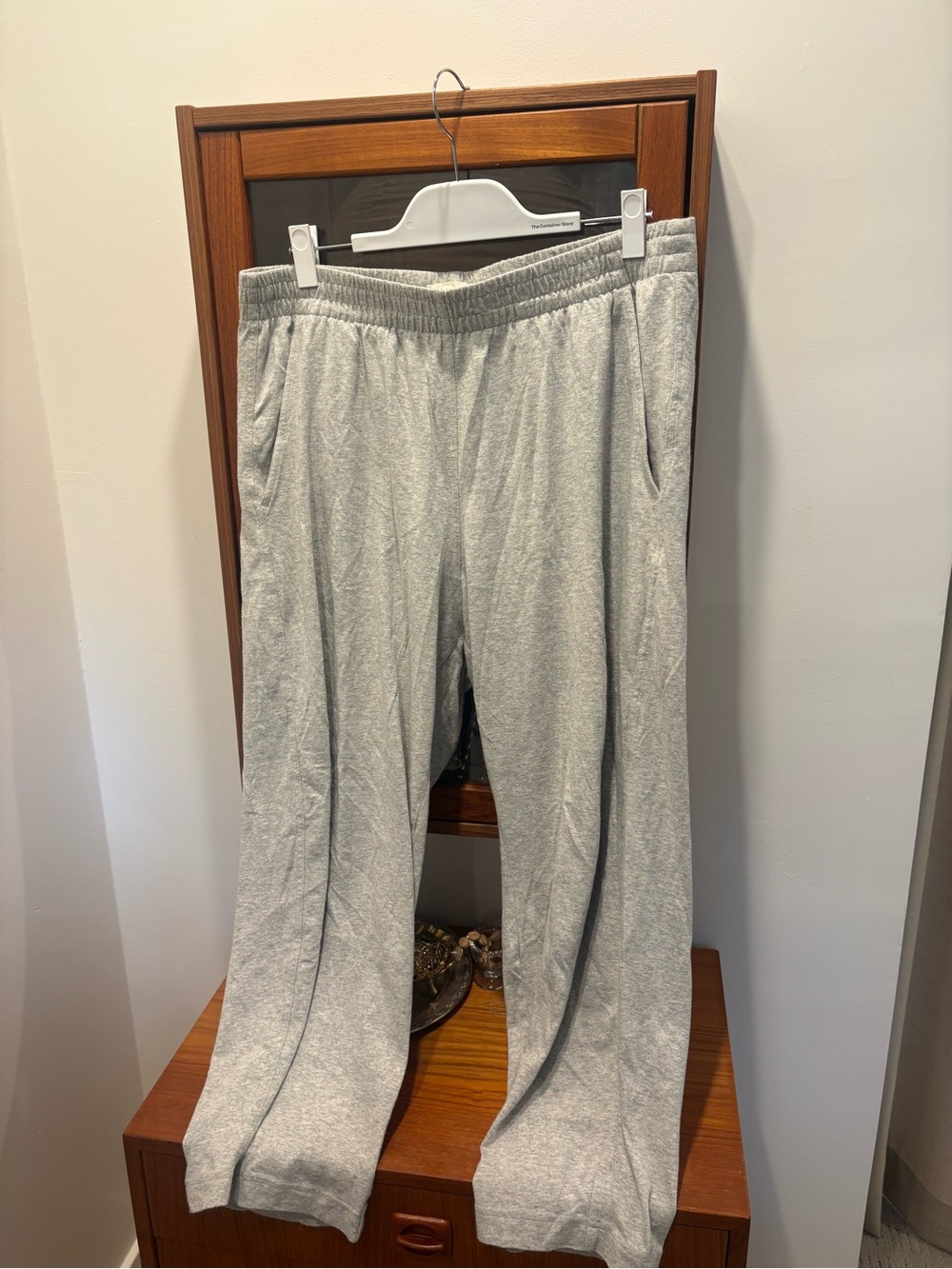 Everlane Light Heather Gray Elastic Barrel sweatpants